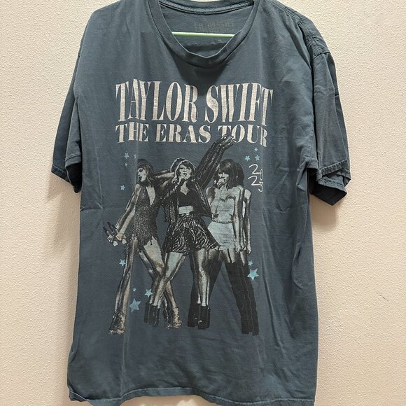 Taylor Swift Tops - Taylor Swift 1989 Era Eras Tour T-Shirt Size XL